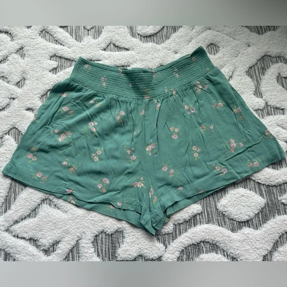 American Eagle Green Flower Shorts | Sz M